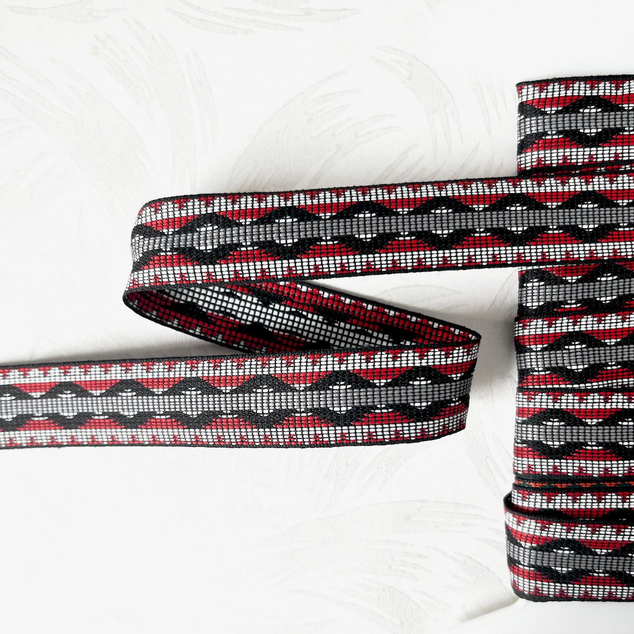 Geometric_Jacquard_Ribbon
