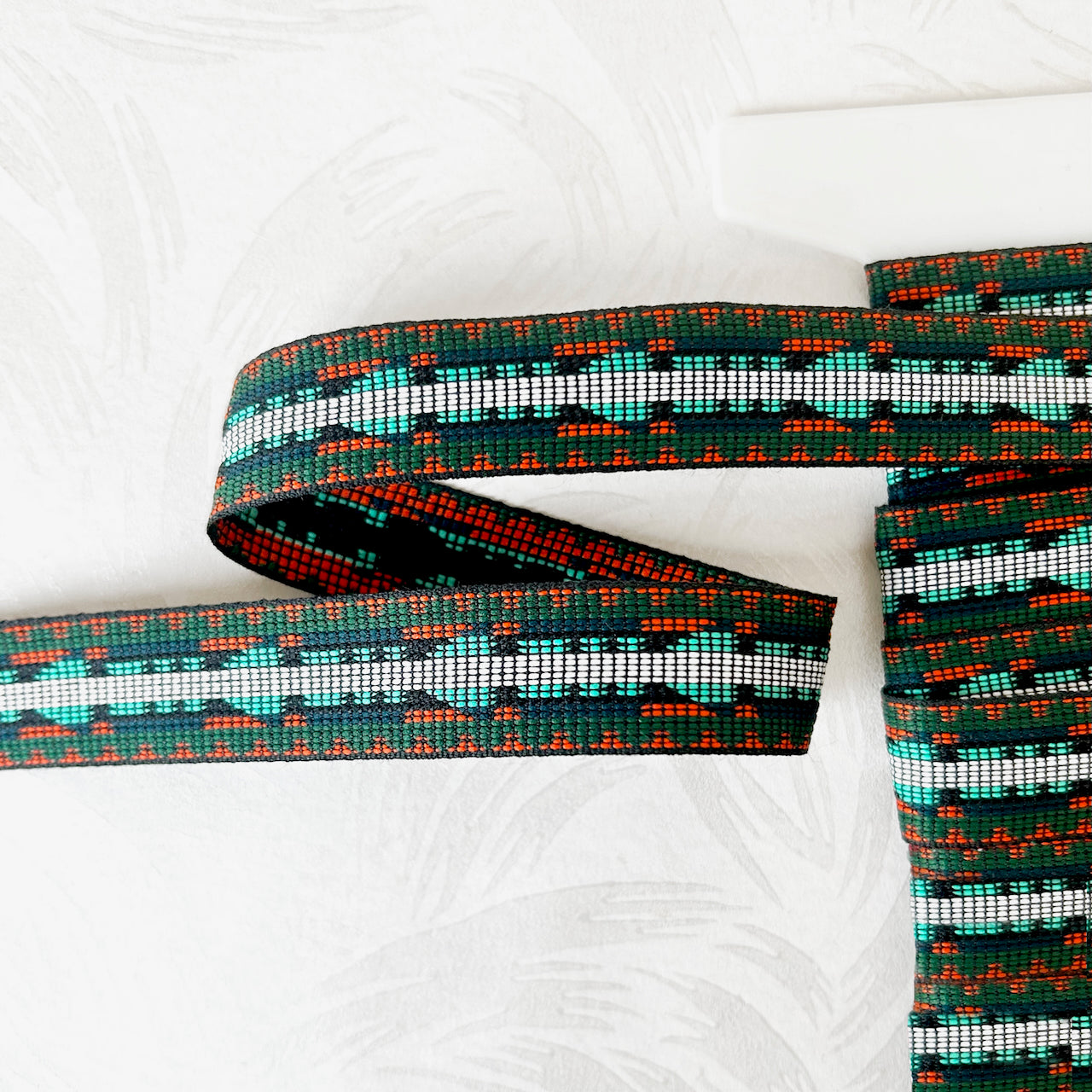 Geometric_Jacquard_Ribbon