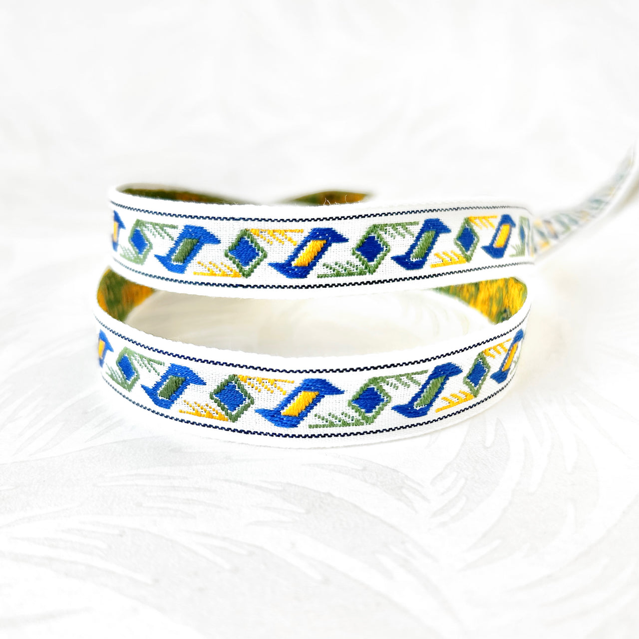 Geometric_Jacquard_Ribbon
