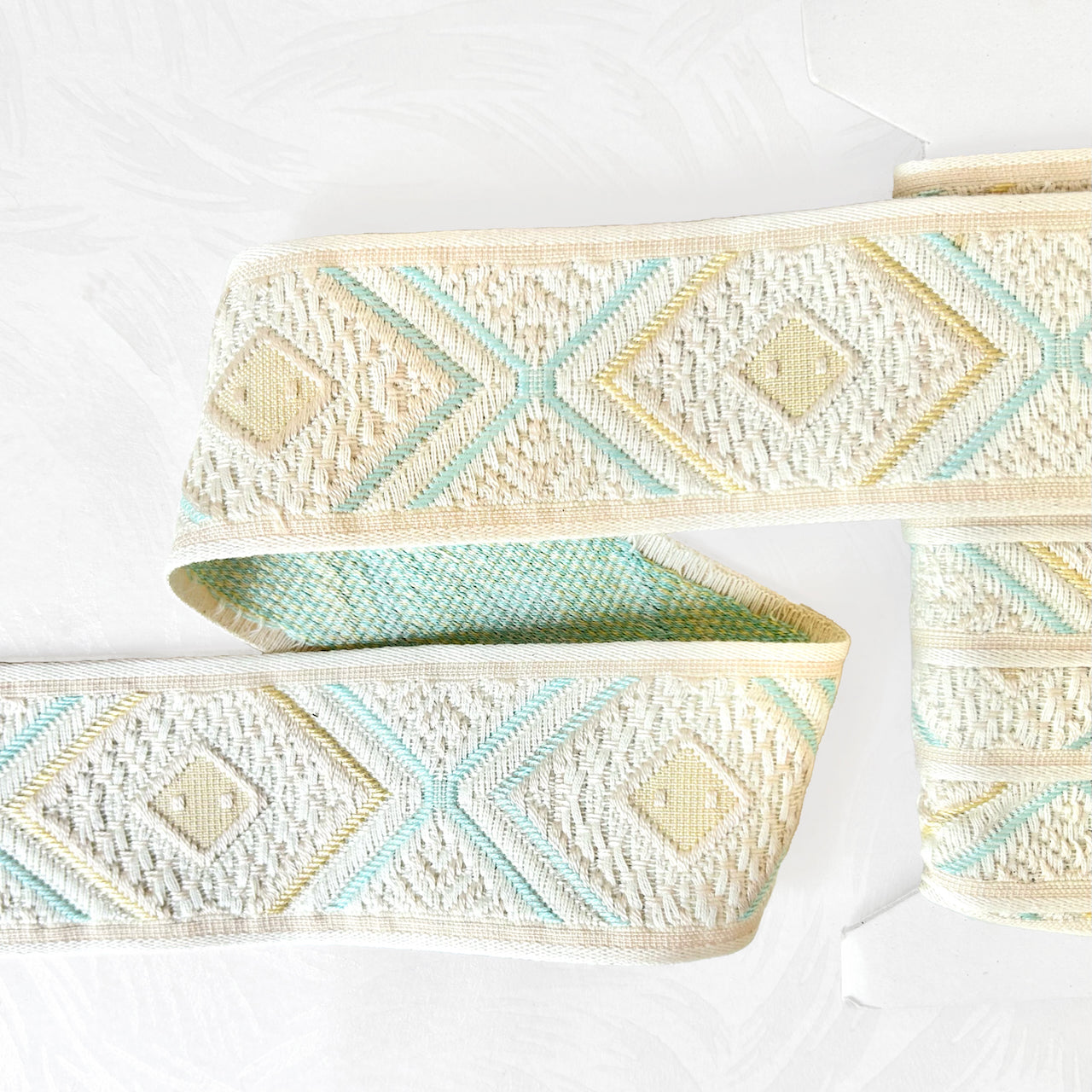 Geometric_Jacquard_Ribbon