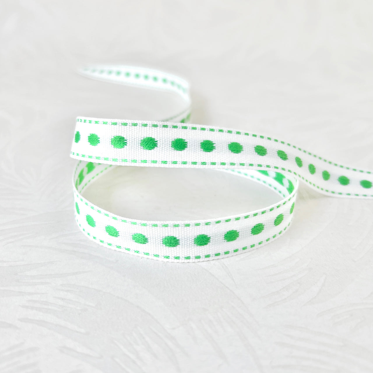 Green_Dot_Jacquard_Ribbon