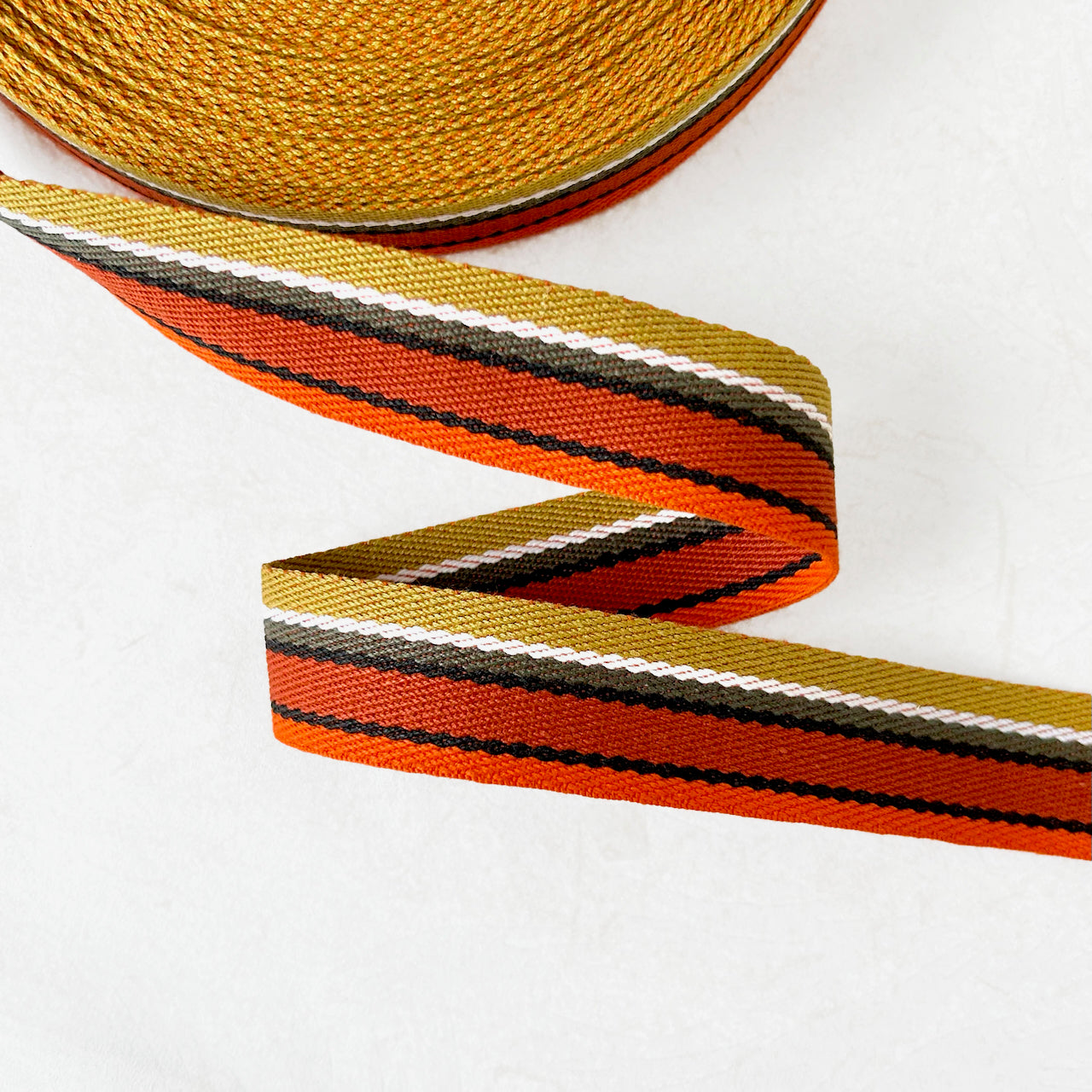 Horizontal_Stripe_Webbing