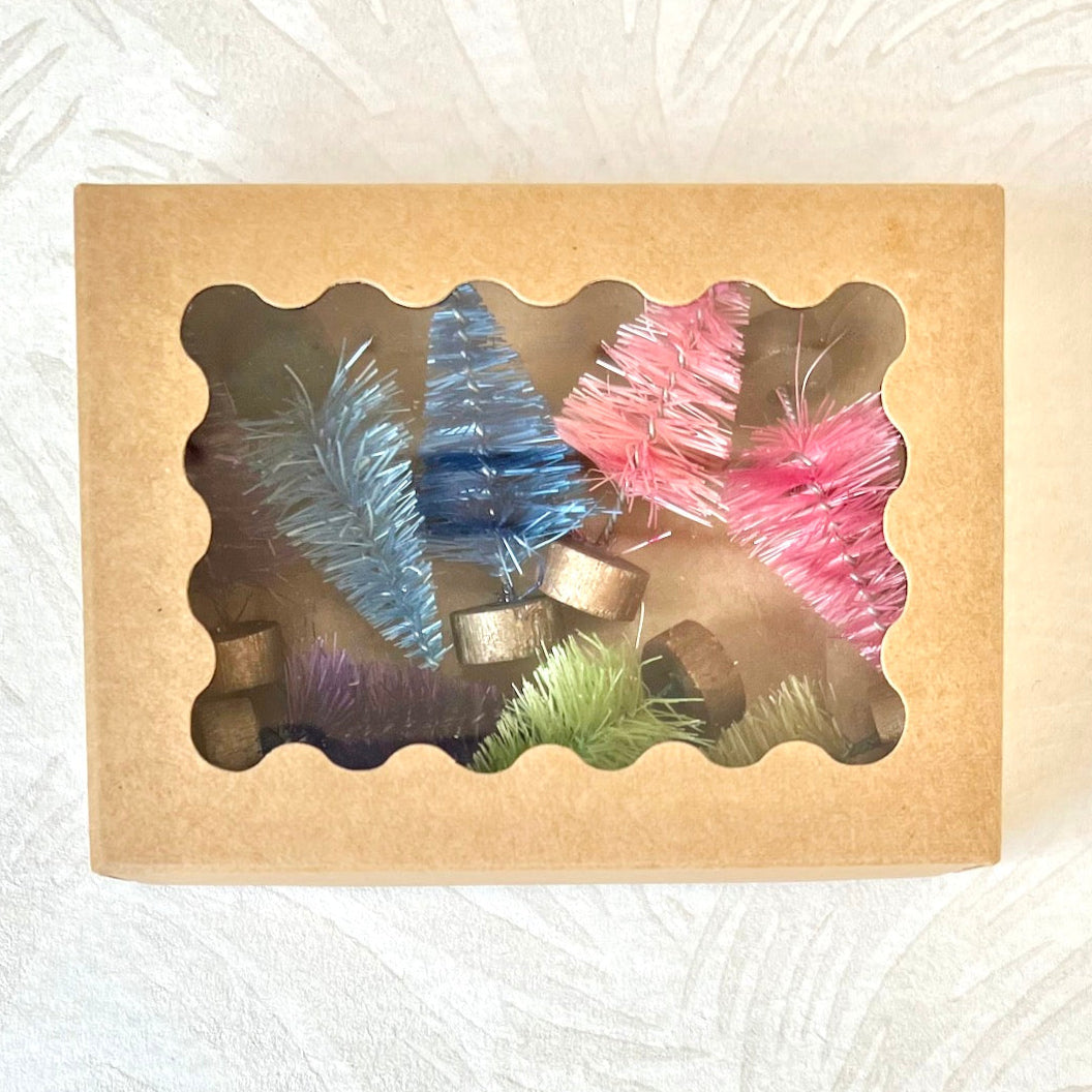 Dyed Sisal Bottle Brush Trees