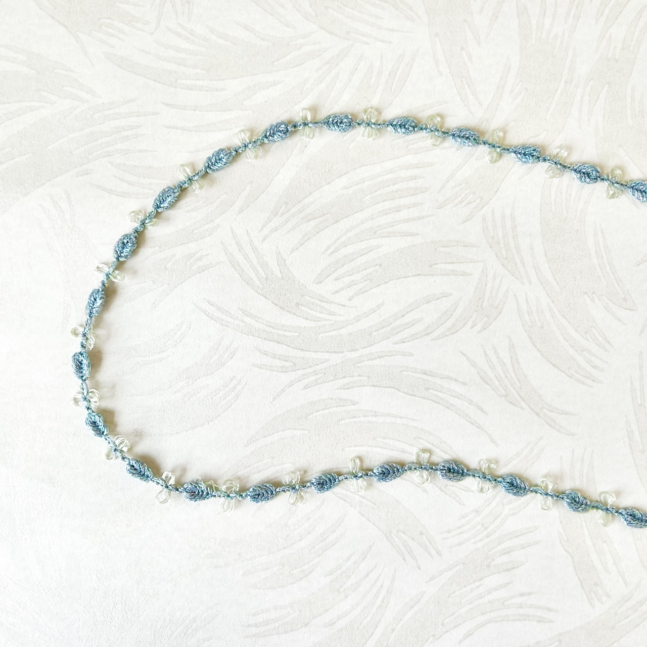Iridescent_Floral_Loop_Rococo_Braid