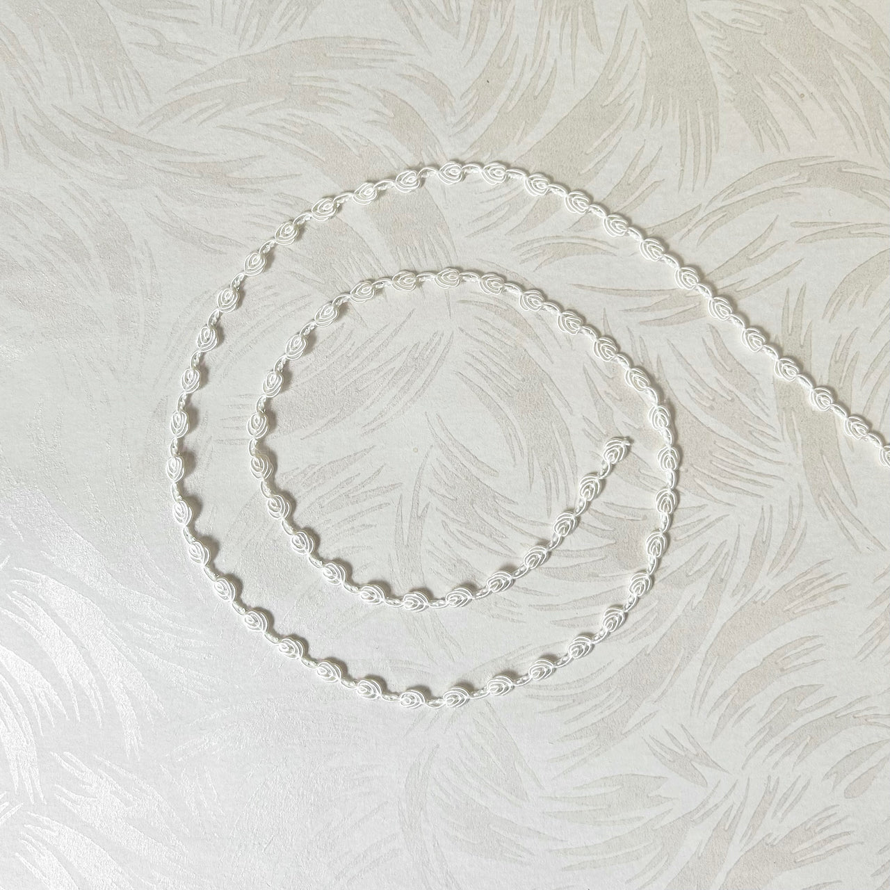 Iridescent_Rococo_Braid