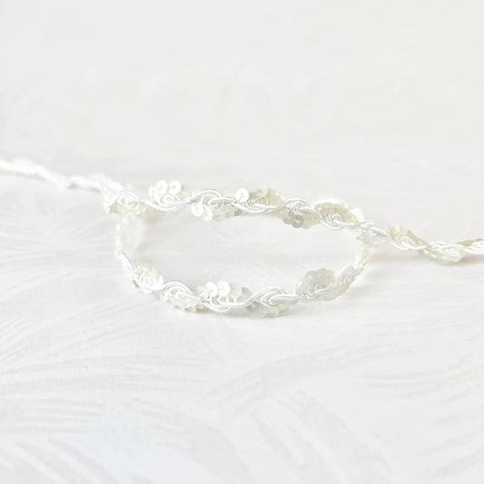 Iridescent_Sequin_Rococo_Trim