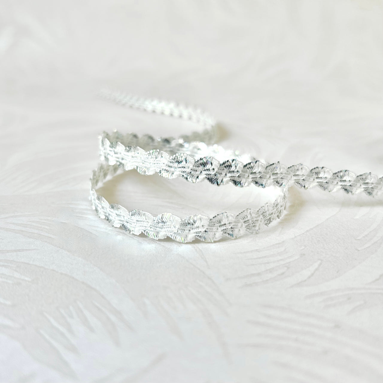 Iridesent_Metallic_Braid