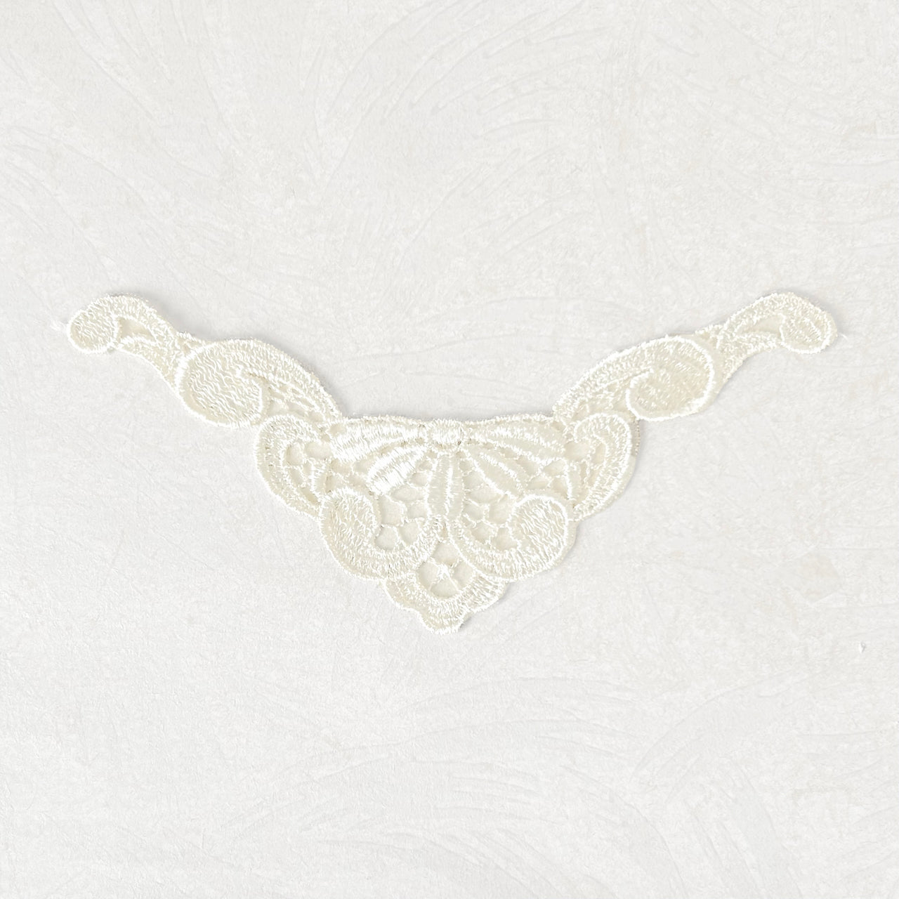 Ivory_Venice_Lace_Motif_Applique