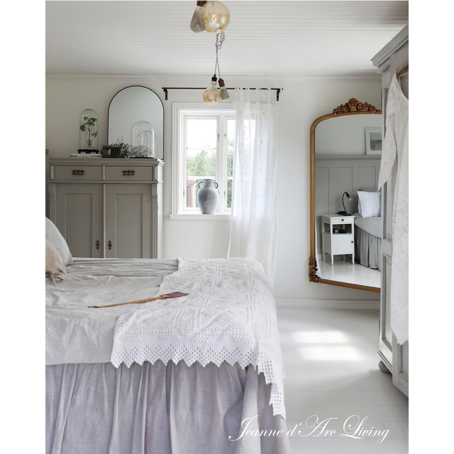 Jeanne d'Arc Living - Issue #4, 2025