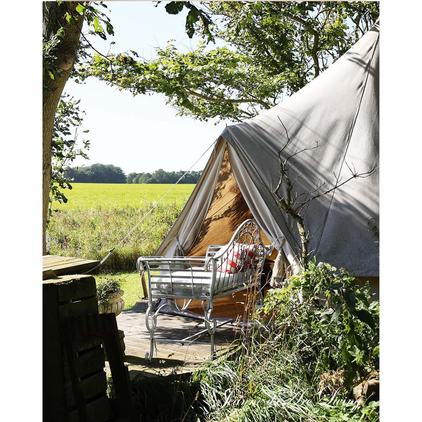 Jeanne d'Arc Living - Issue #5, 2025