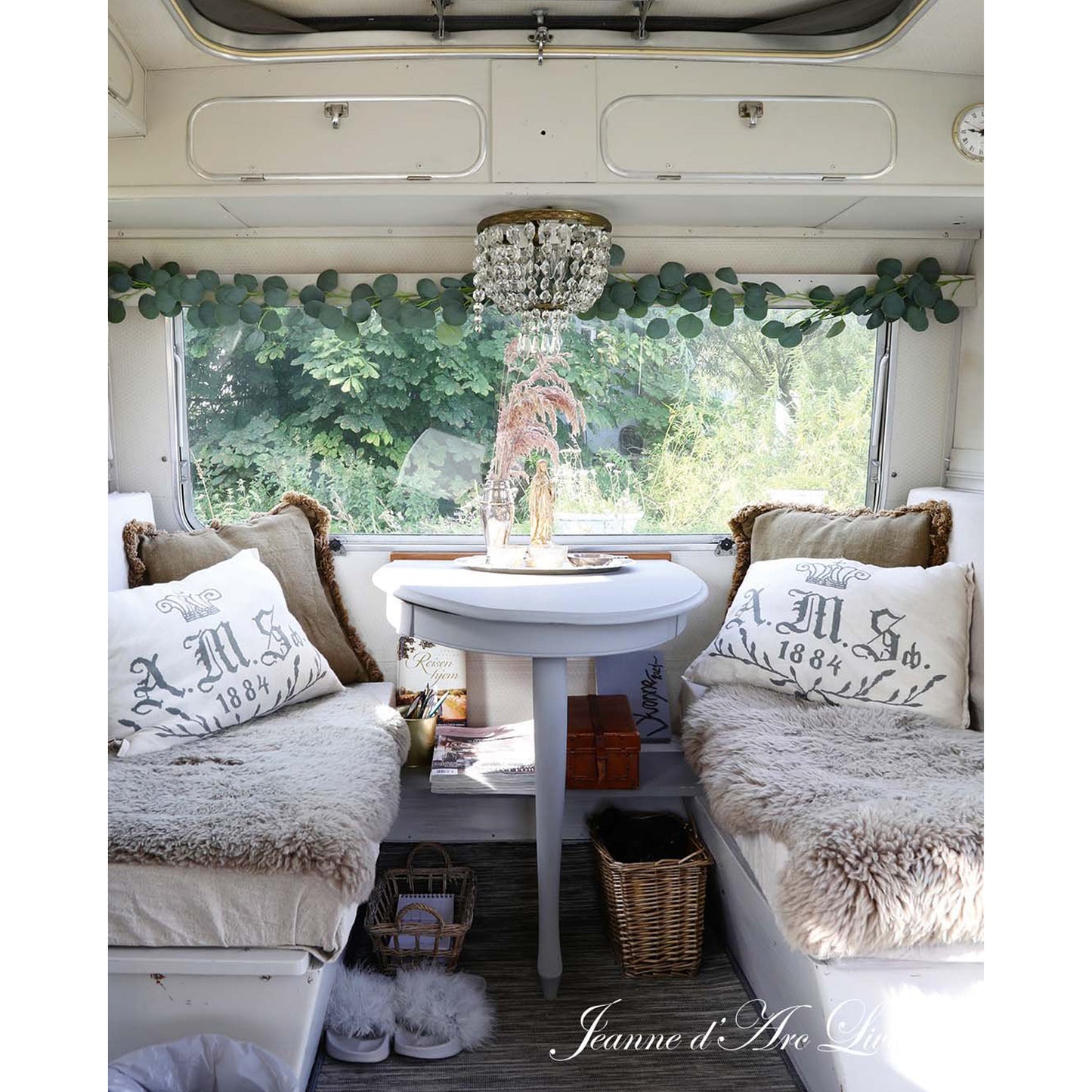 Jeanne d'Arc Living - Issue #5, 2025