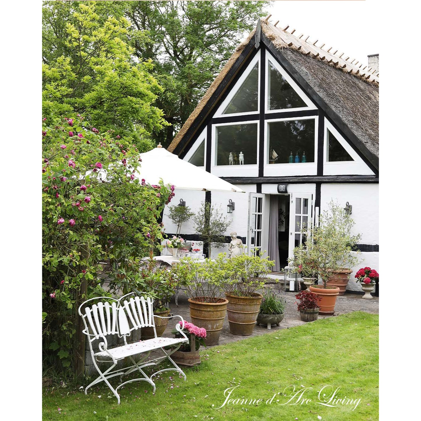 Jeanne d'Arc Living - Issue #5, 2025