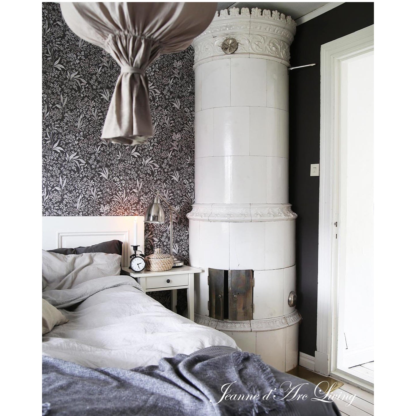 Jeanne d'Arc Living - Issue #1, 2025