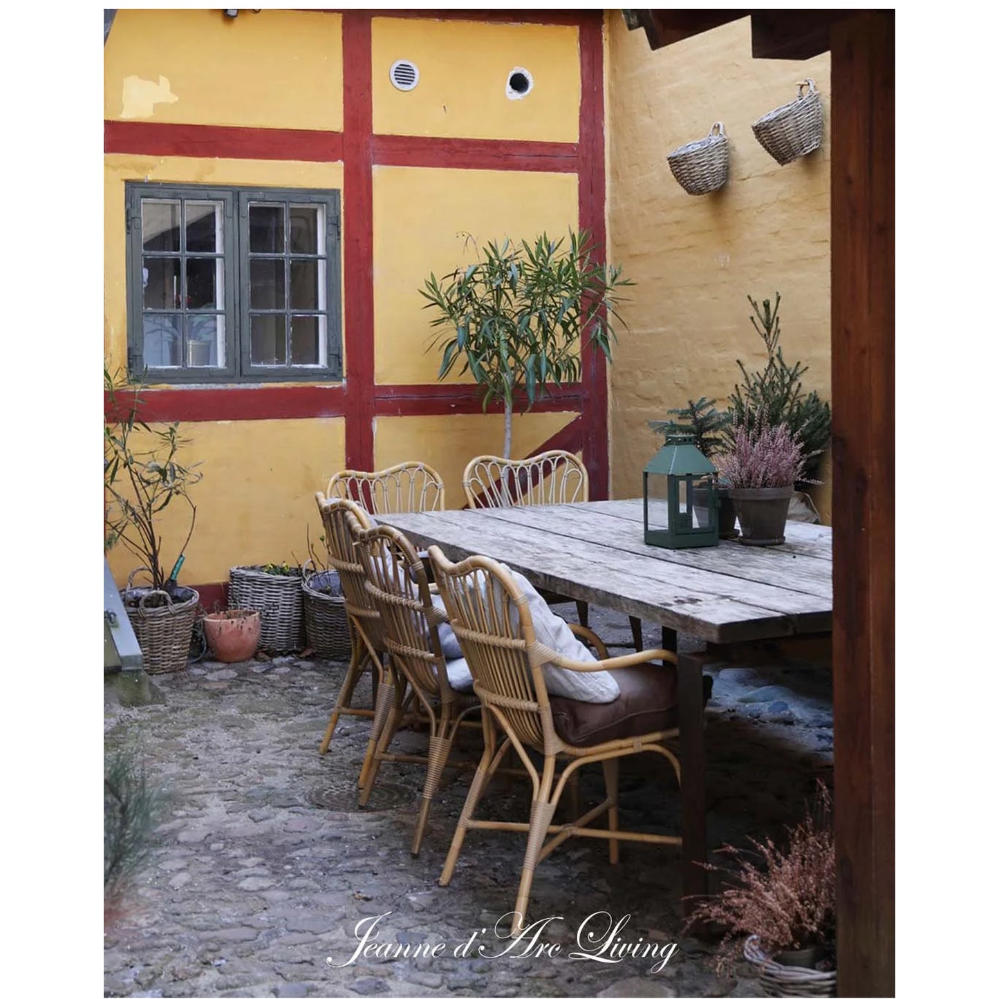 Jeanne d'Arc Living - Issue #2, 2026