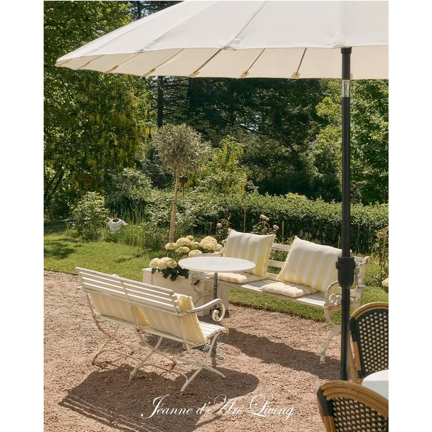 Jeanne d'Arc Living - Issue #5, 2026