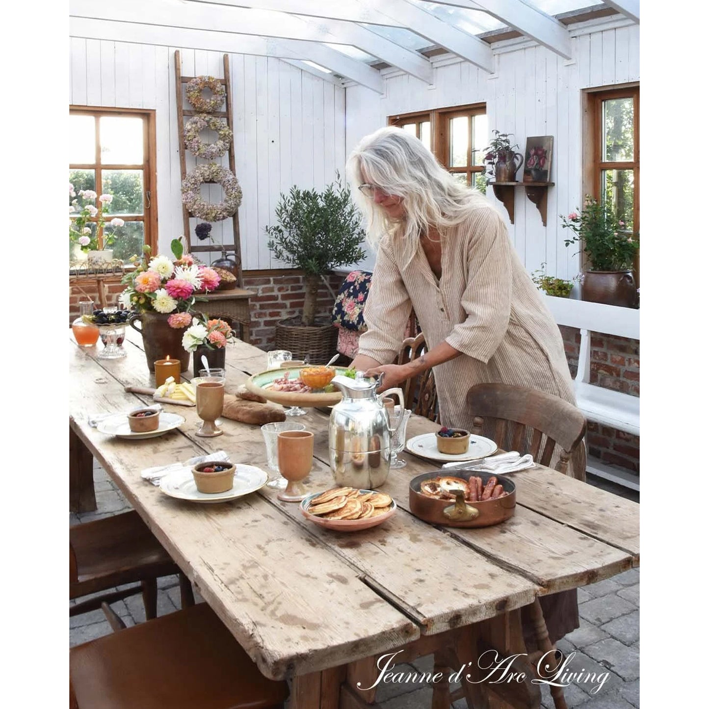 Jeanne d'Arc Living - Issue #6, 2025