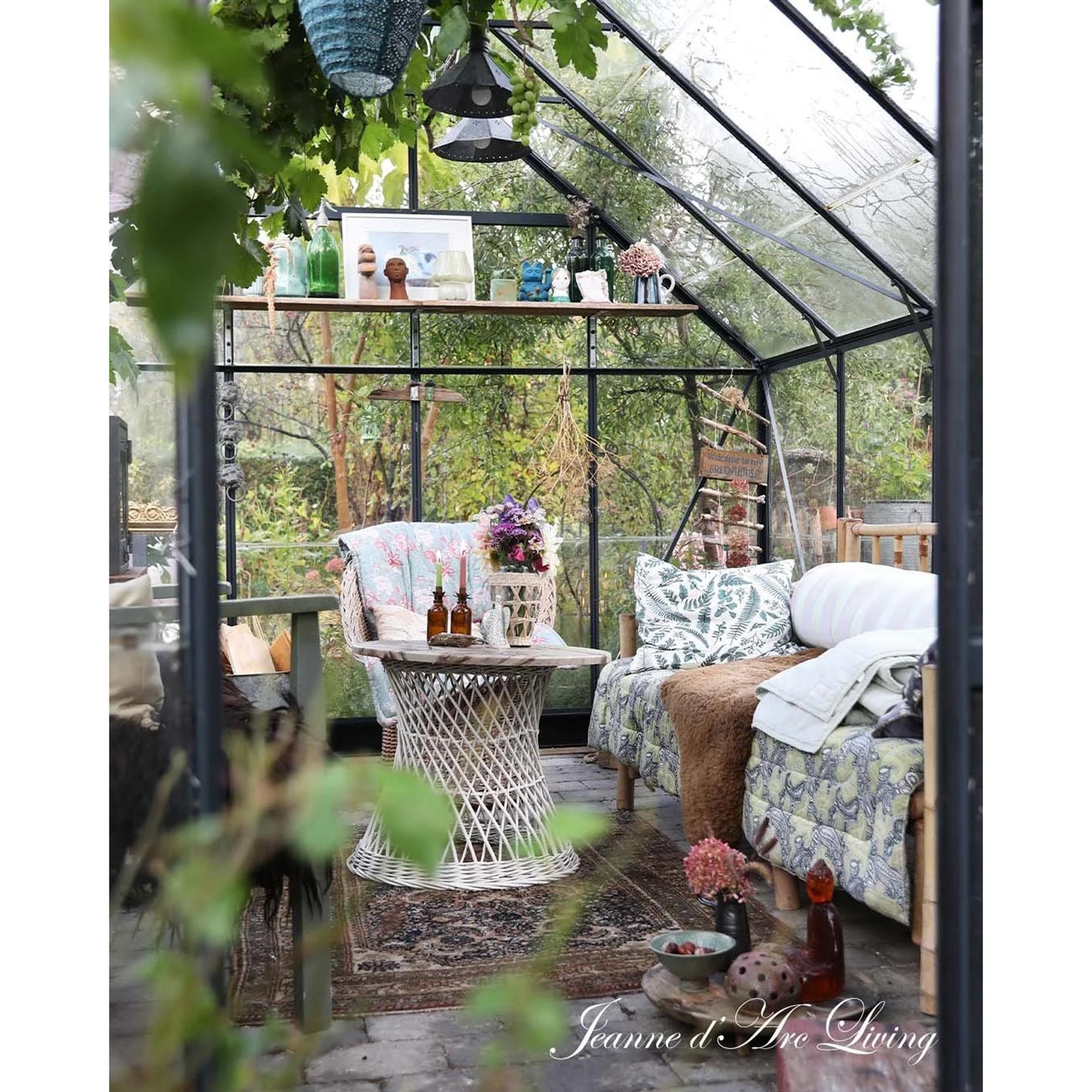 Jeanne d'Arc Living - Issue #6, 2025