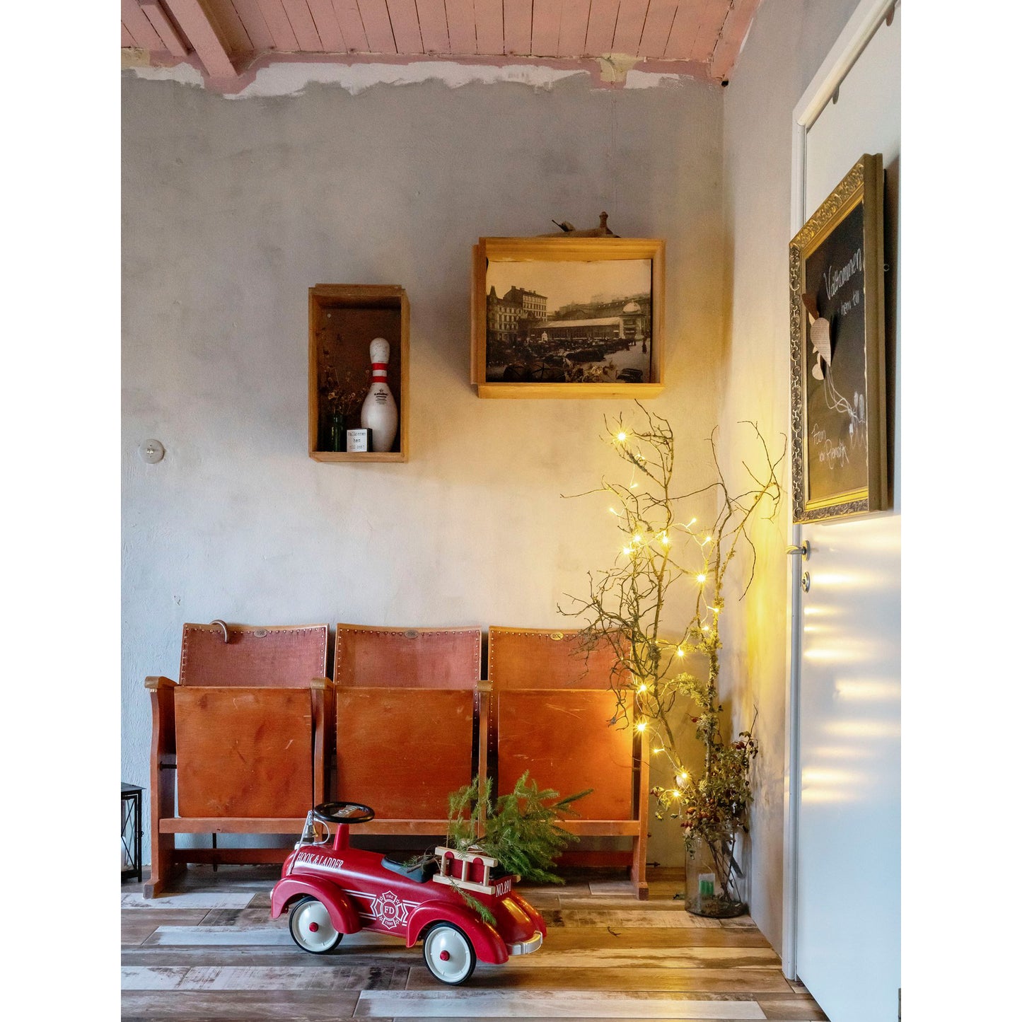 Home for Christmas - Special Edition 2023 by Jeanne d’Arc Living