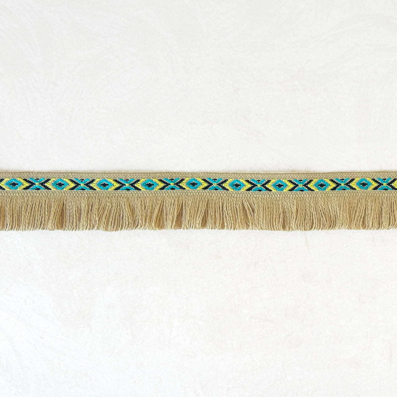 Loop_Fringe_With_Jacquard_Top