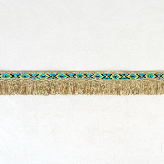 Loop_Fringe_With_Jacquard_Top