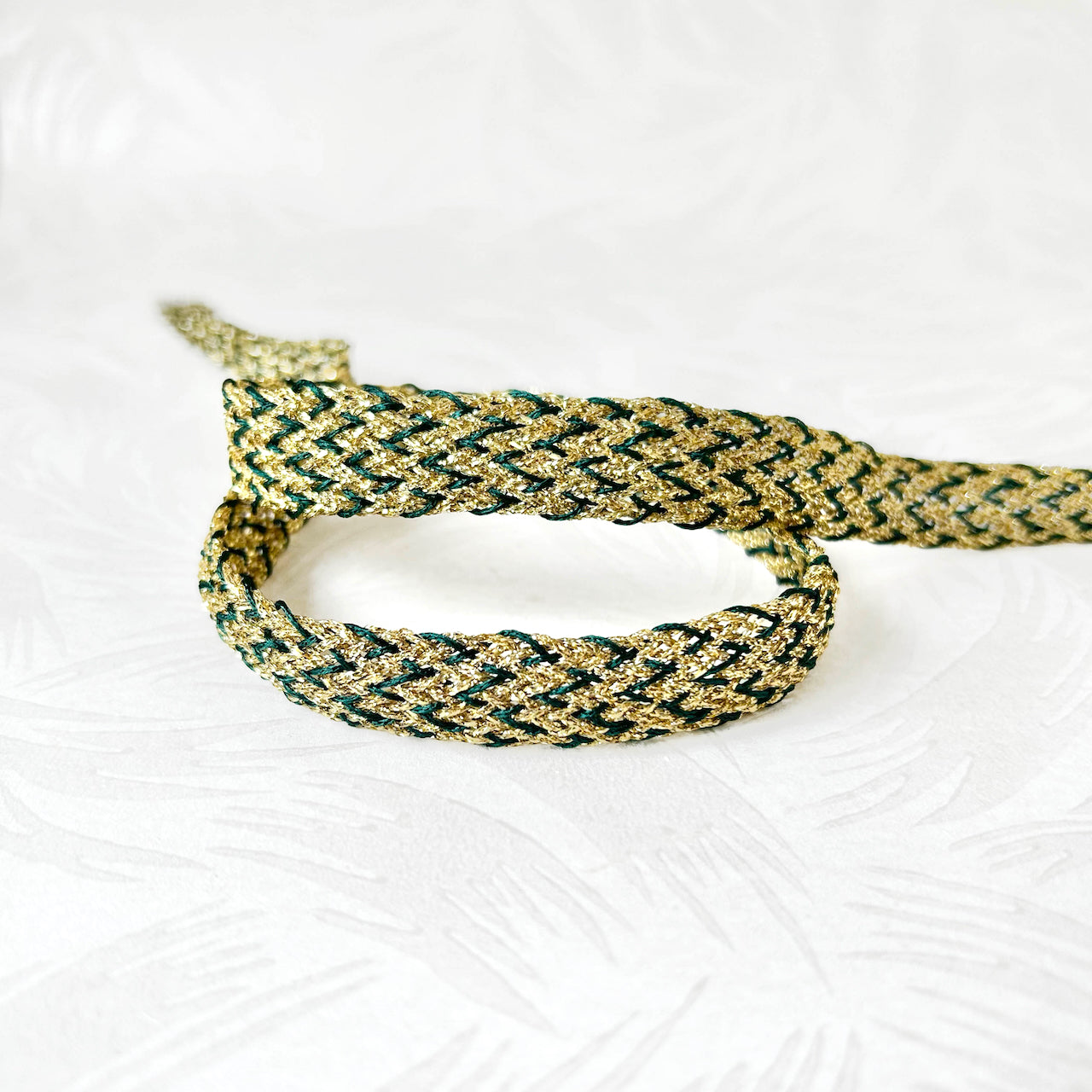 Loose_Weave_Metallic_Woven_Braid