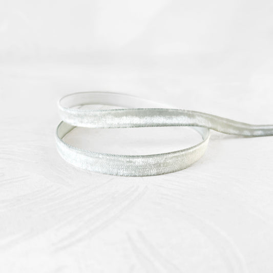 Lux_Vintage_Velvet_Ribbon