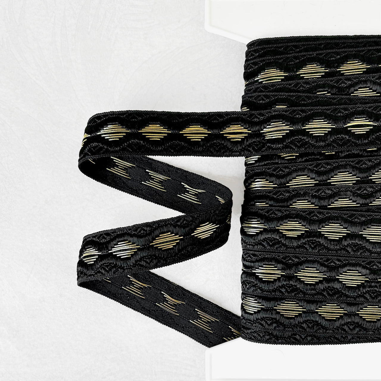 Metallic_Diamond_Weave_Jacquard_Ribbon