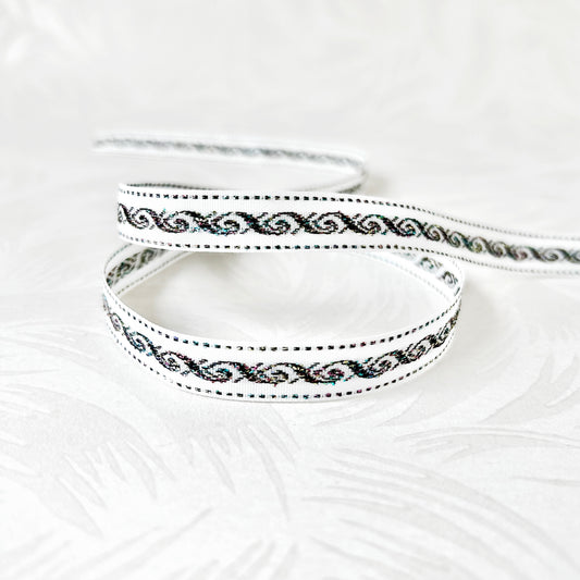 Metallic_Geometgric_Jacquard_Ribbon