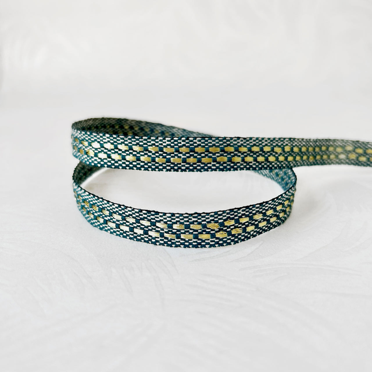 Metallic_Gold_Checkered_Braid