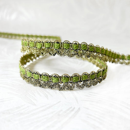 Metallic_Inset_Loop_Braid
