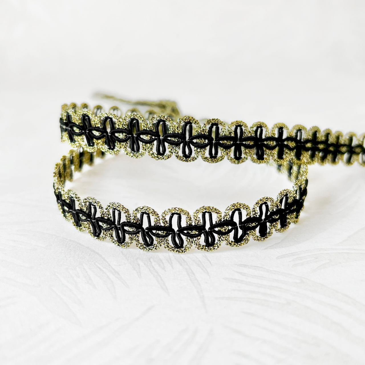 Metallic_Loop_Braid