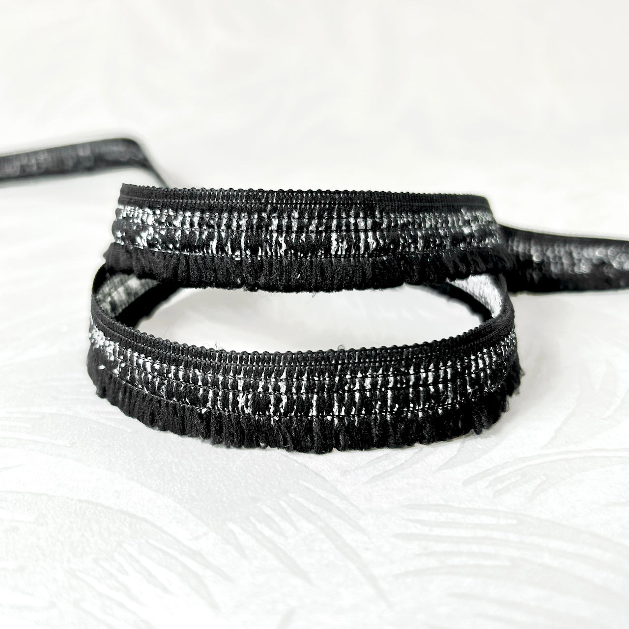 Metallic_Loop_Fringe