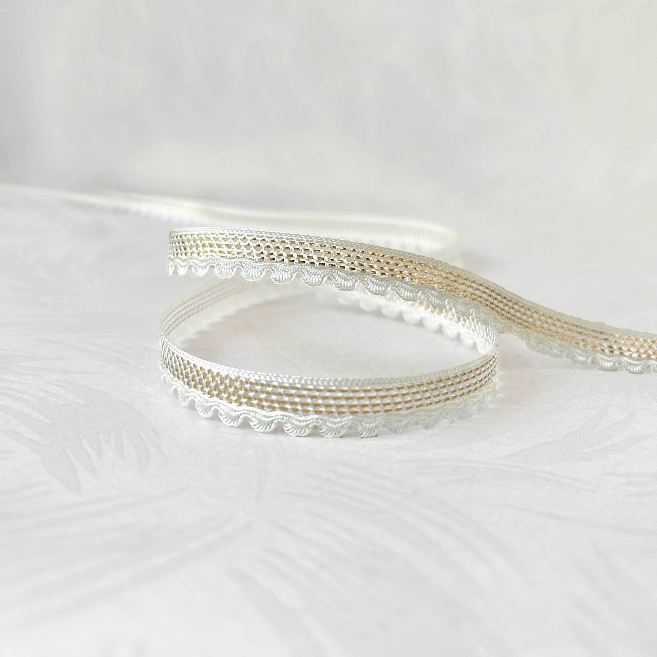 Metallic_Scallooped_Braid_Edging