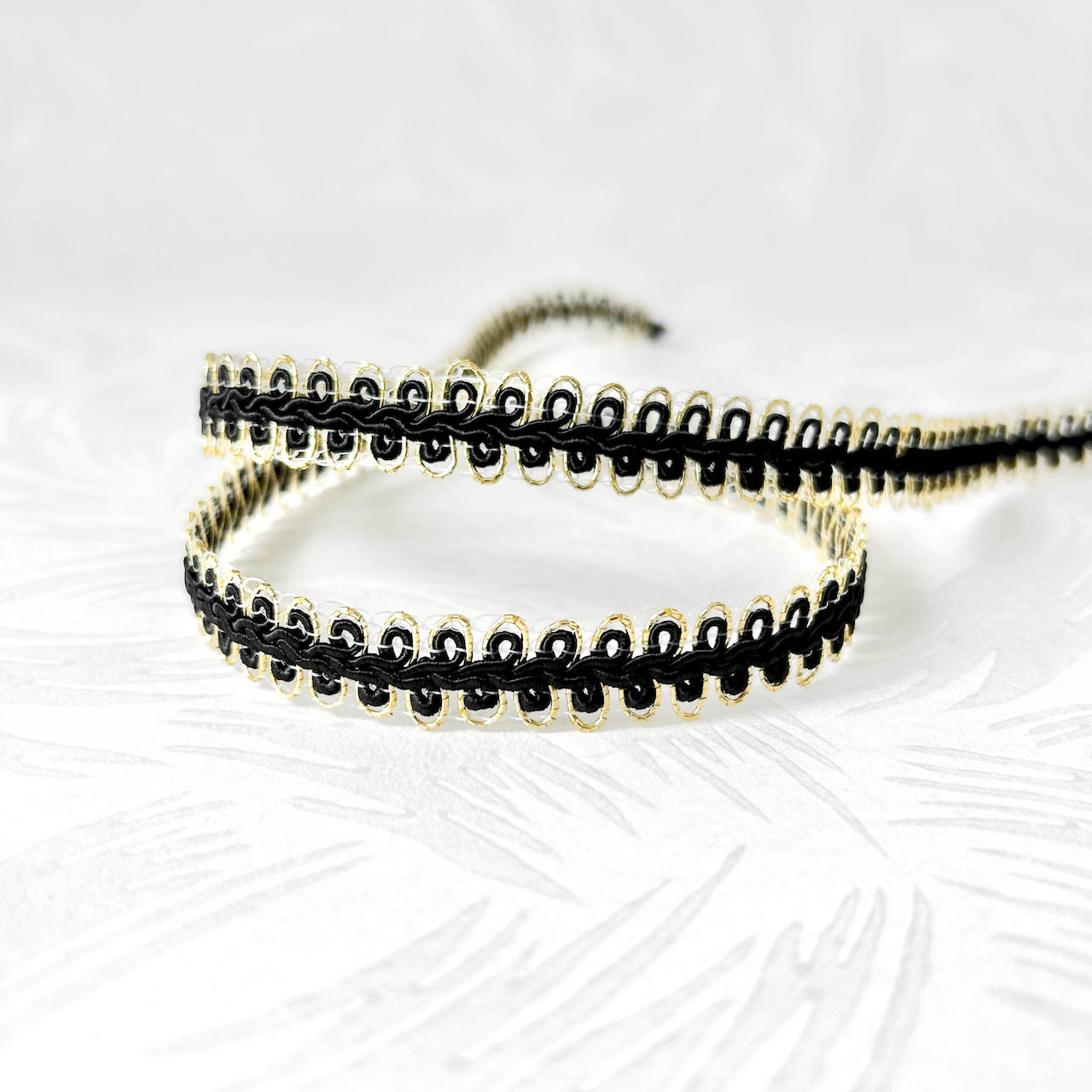 Metallic_Scalloped_Loop_Braid