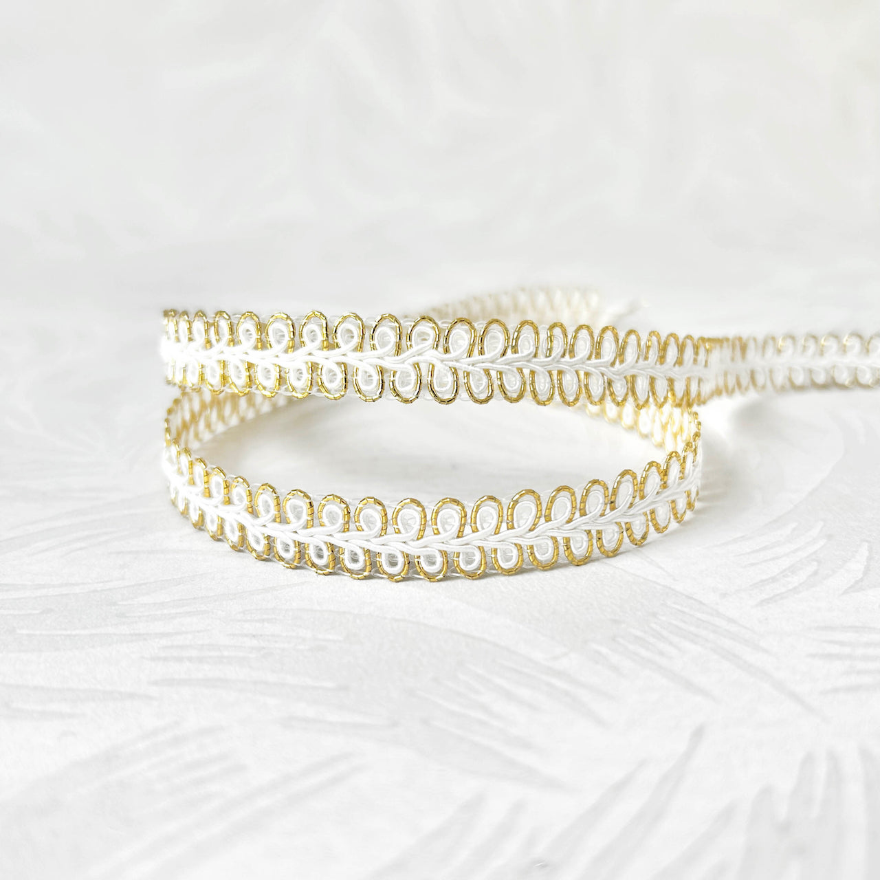 Metallic_Scalloped_Loop_Braid