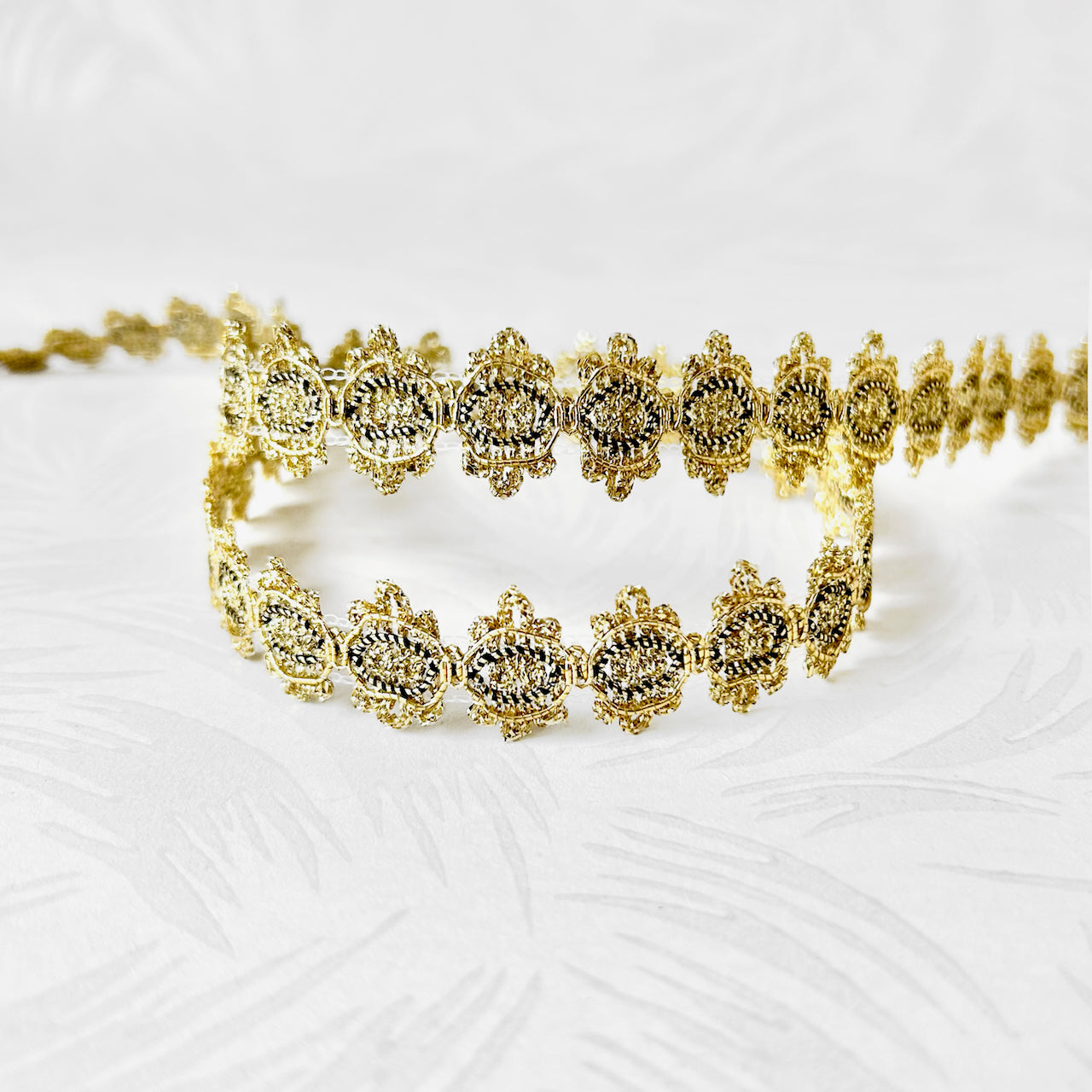 Metallic_Scalloped_Loop_Braid