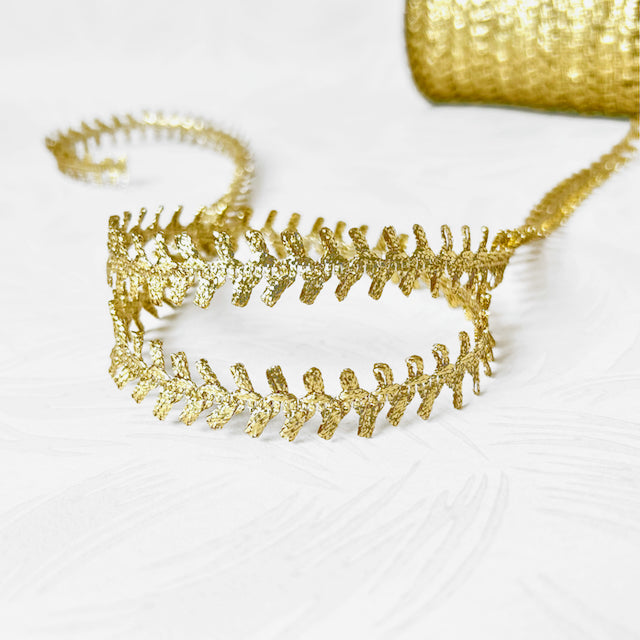 Metallic_Scalloped_Loop_Braid