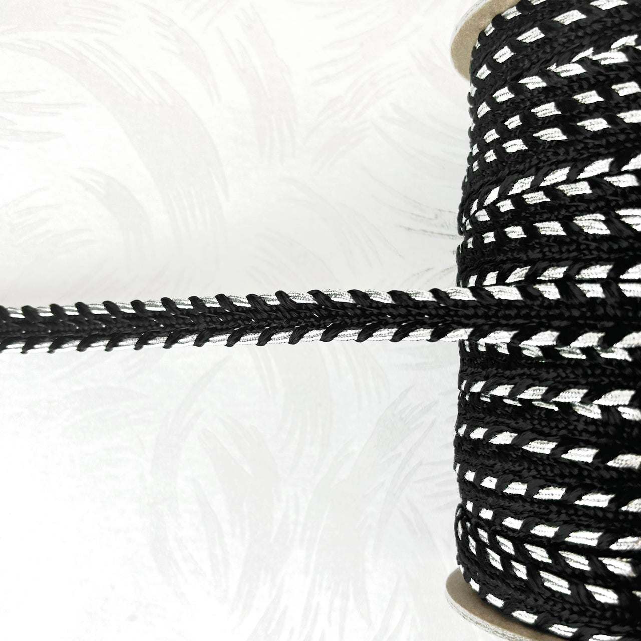 Metallic_Silver_Decorative_Braid