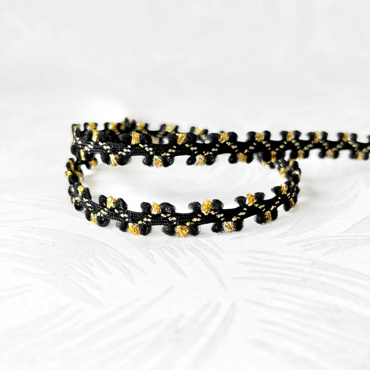 Metallic_Triple_Edge_Loop_Braid