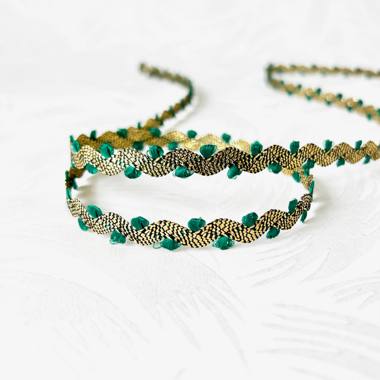Metallic_Wave_Picot_Braid