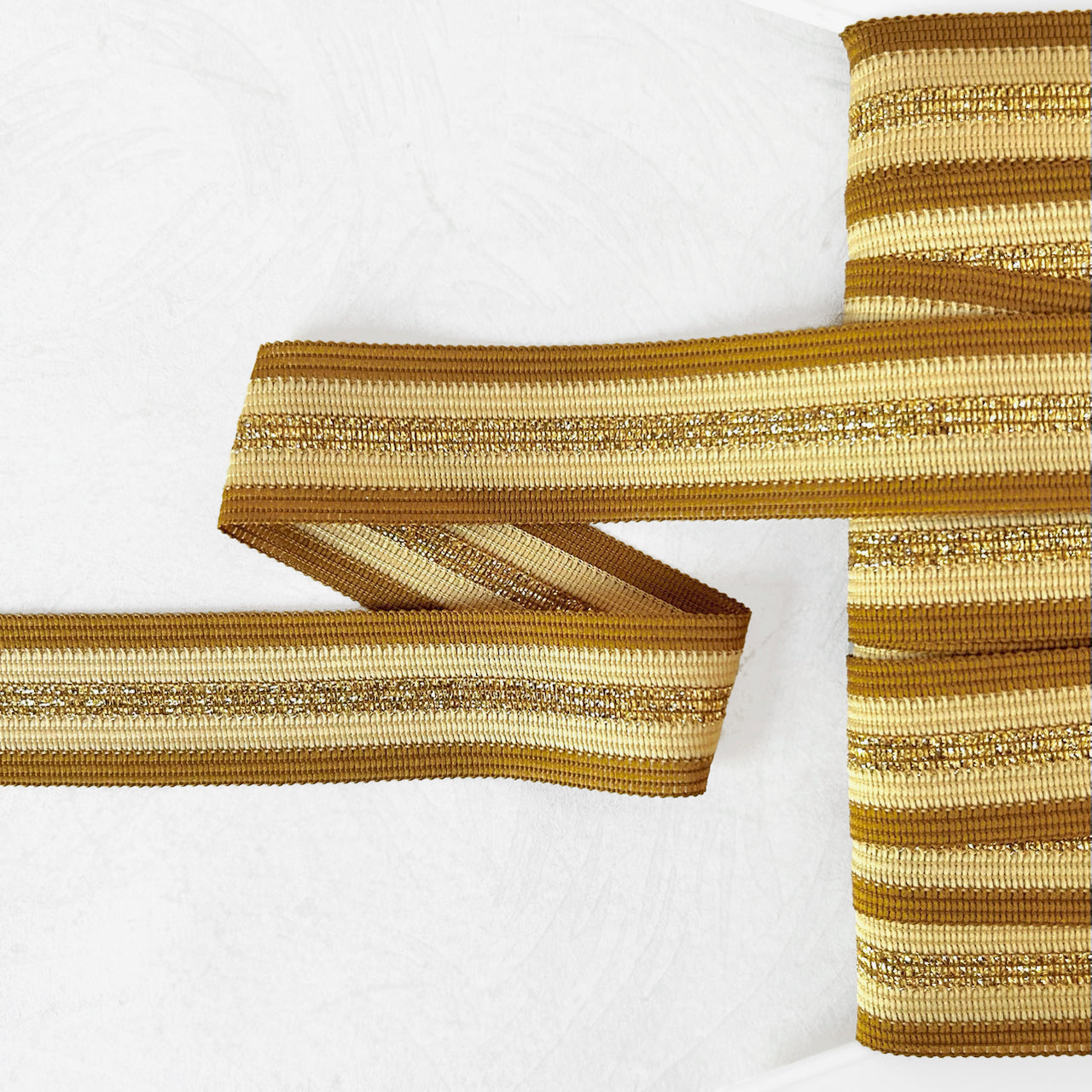 Metallic_Weave_Knit_Braid