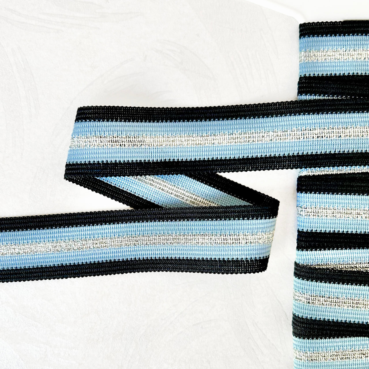 Metallic_Weave_Knit_Braid