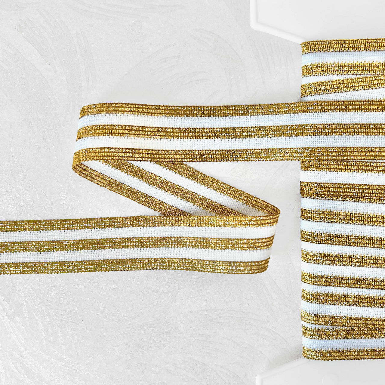 Metallic_Weave_knit_Braid