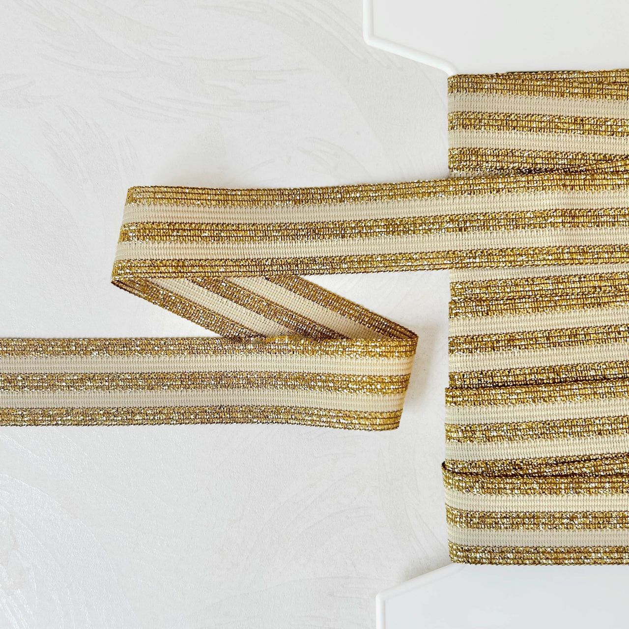 Metallic_Weave_knit_Braid