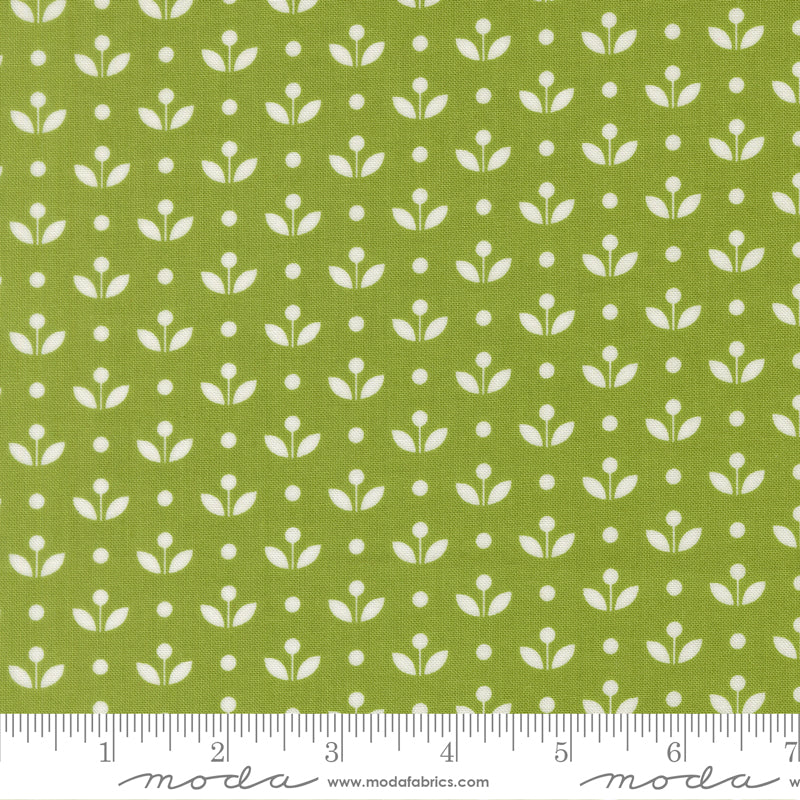 Moda_Mayfair_Ditsy_Fabric_Light_Green