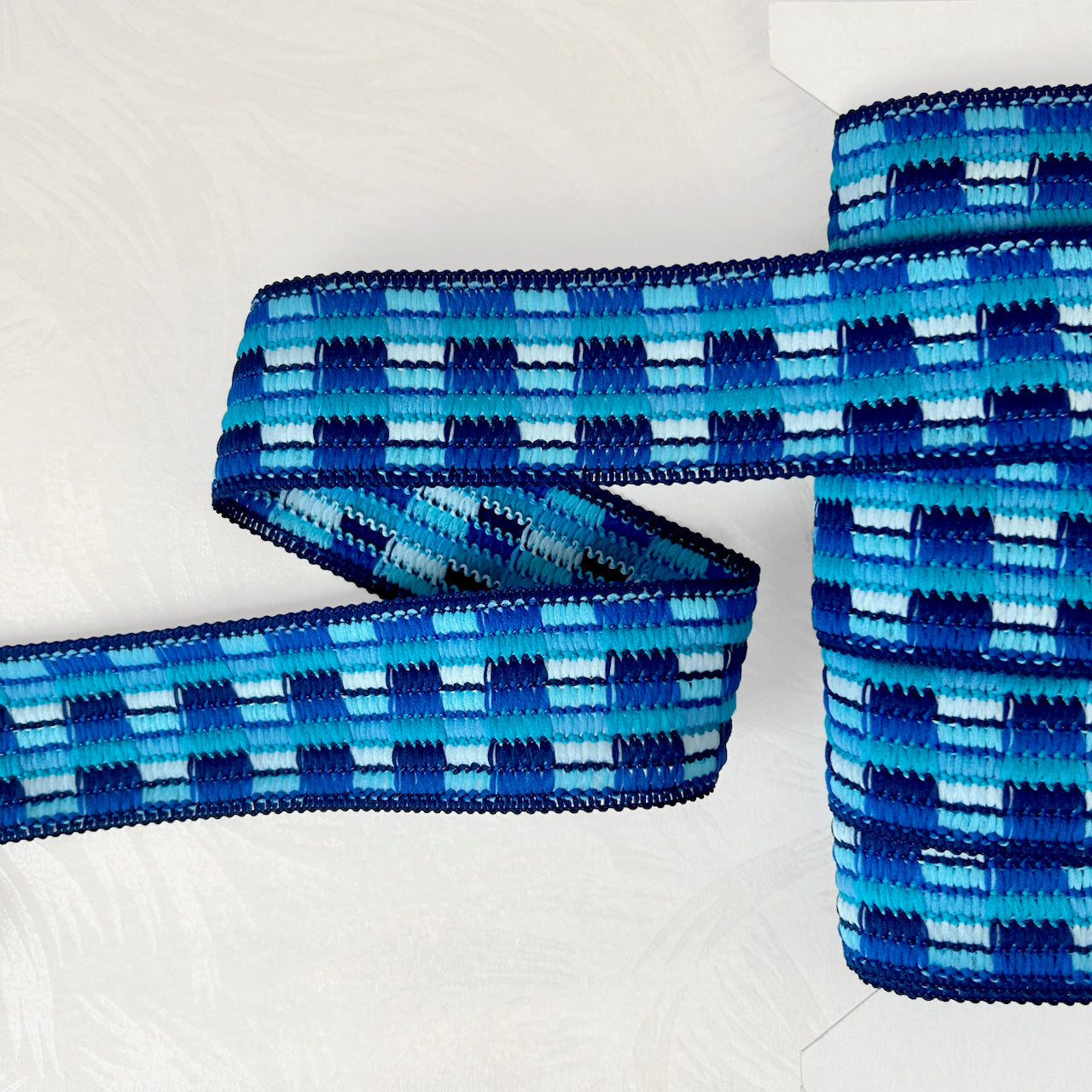 Multicolor_Knit_Braid