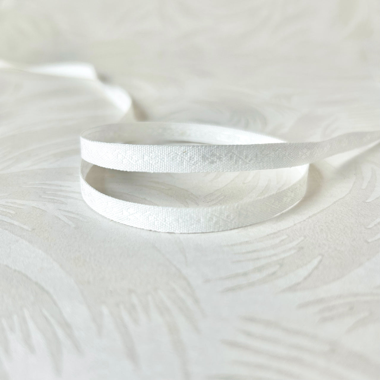 Narrow_Floral_Jacquard_Ribbon