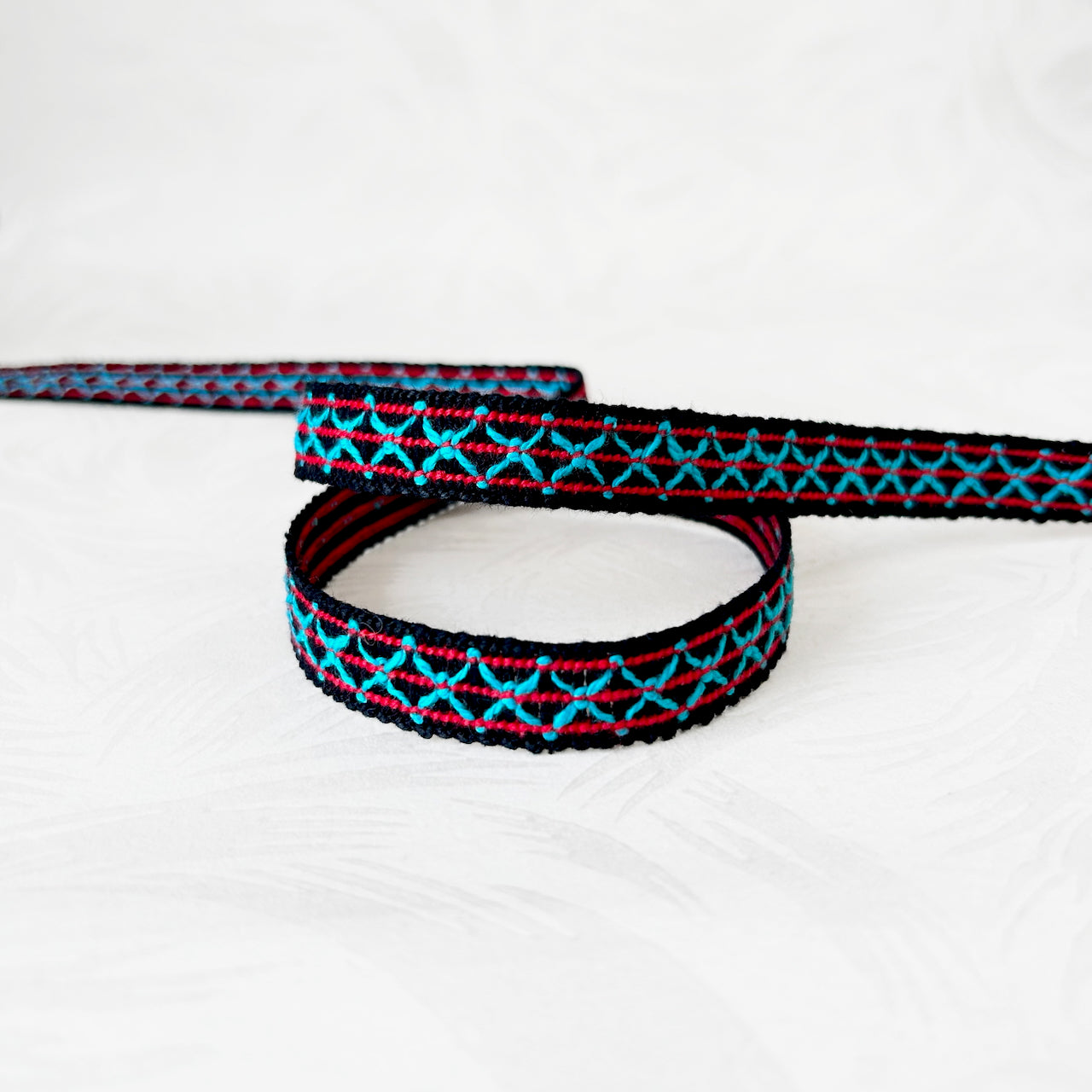 Narrow_X_Braid