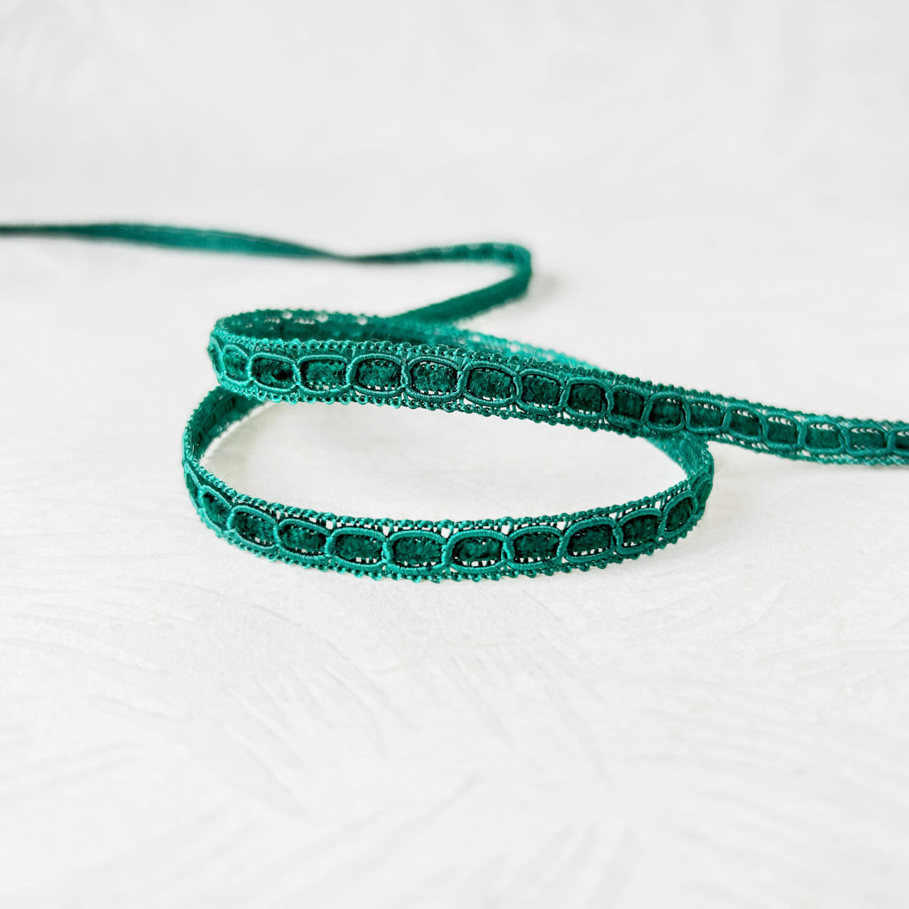 Oval_Chenille_Gimp_Braid