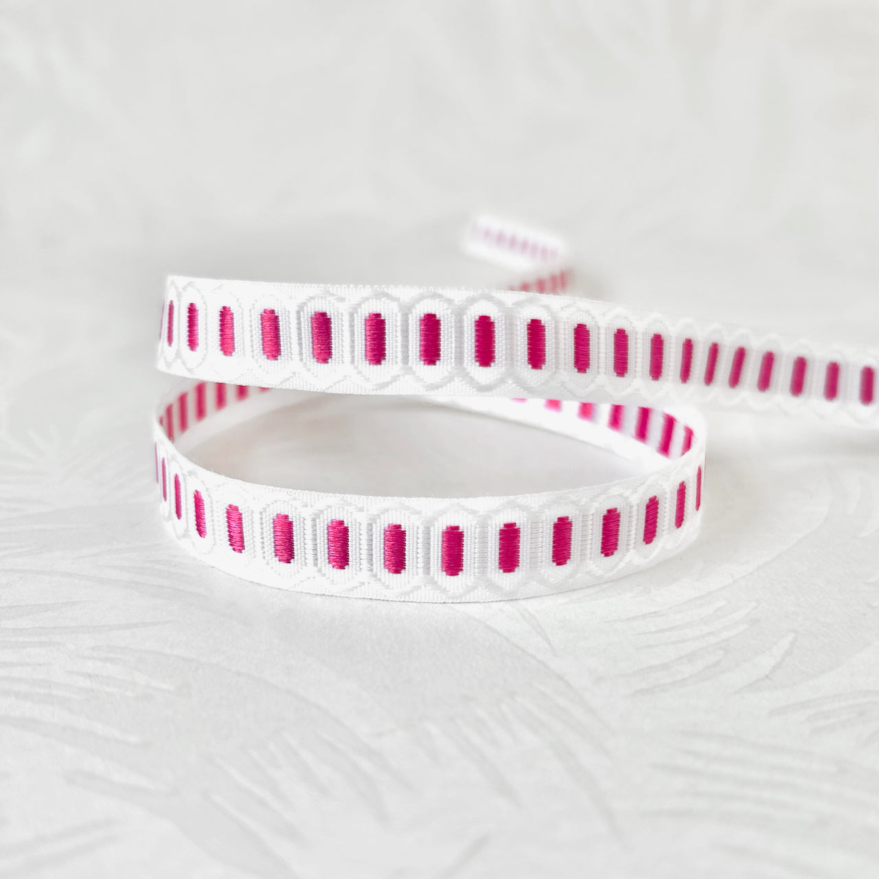 Oval_Jacquard_Ribbon